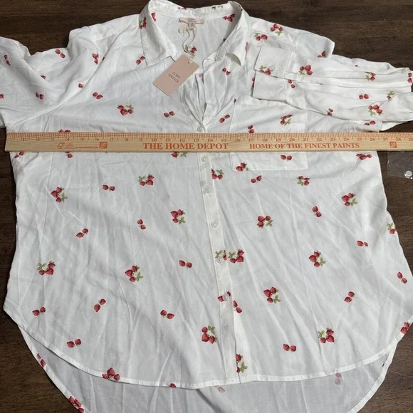 Como Vintage Womens Plus Size 1X Strawberries Button-Up Shirt L/S Roll Tab NWT - Picture 6 of 6